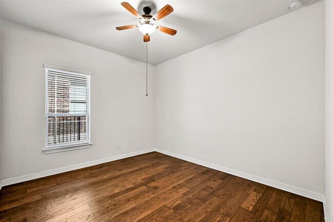Foto del edificio - 308 Montalcino Blvd