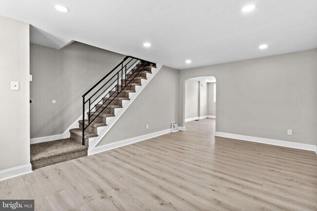 Foto del edificio - 1072 Tremont Dr