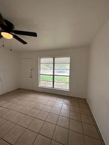 Foto del edificio - 5131 Encino Rd