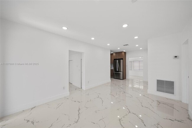 Foto del edificio - 3627 SW 3rd St