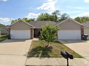 Building Photo - 7442 Arratt Ct