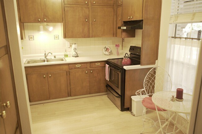 Building Photo - 1509 Montana Ave