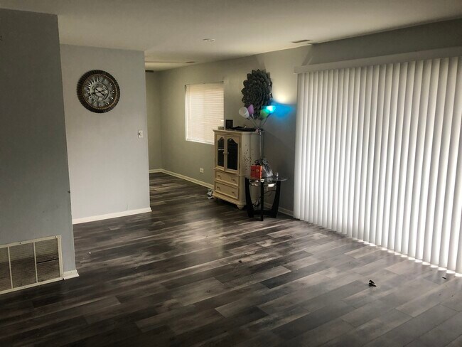 Foto del edificio - 12741 S La Crosse Ave