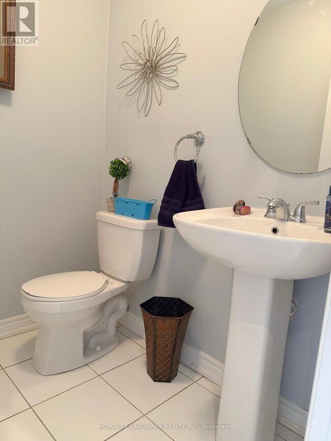 Photo du bâtiment - 51 Truchard Ave