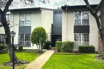 Building Photo - 9326 Emberglow Ln