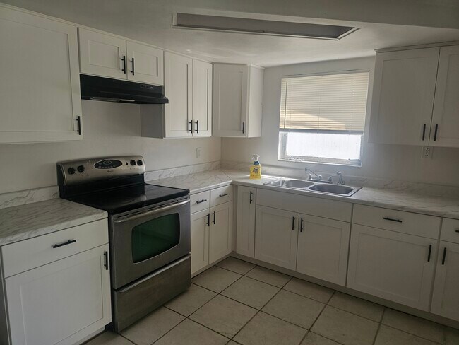 Foto del edificio - 1433 Brightwell Dr