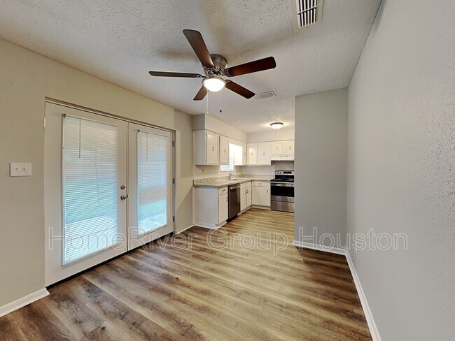 Foto del edificio - 12510 Gotham Dr