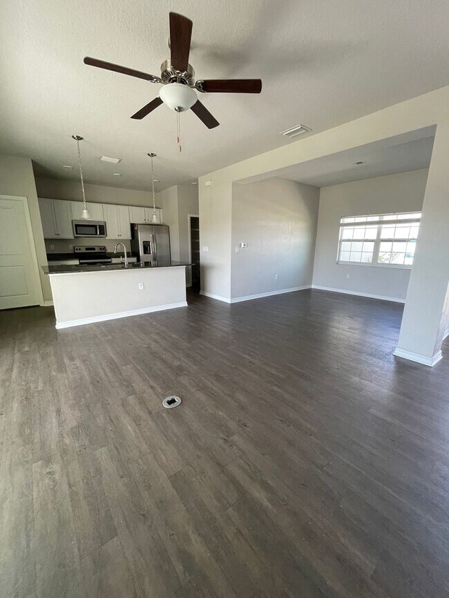 Foto del edificio - 1700 NW 6th St