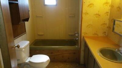 Building Photo - 3003 Dennis Ct NE