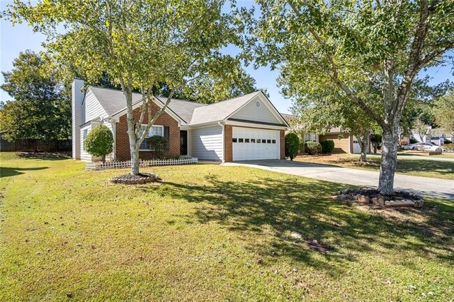 Building Photo - 2493 Barndale Dr