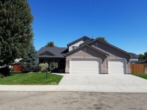 Building Photo - 3654 N Price Way