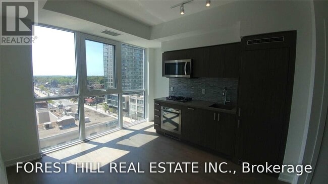 Building Photo - 501 St Clair Ave W