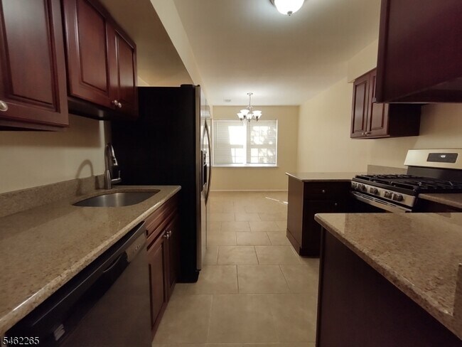Foto del edificio - 1807 Green Hollow Dr