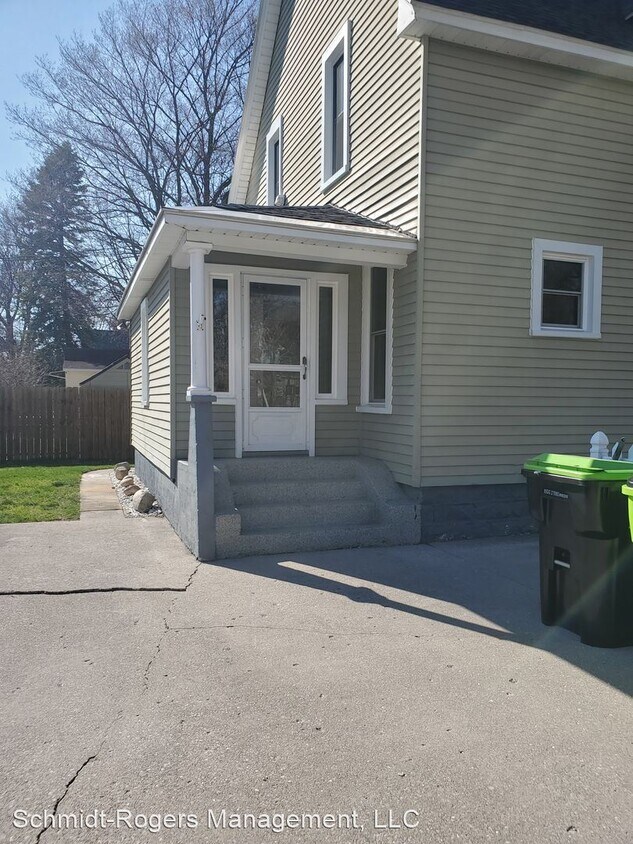 Primary Photo - 2 br, 1 bath House - 303 W 12th Street