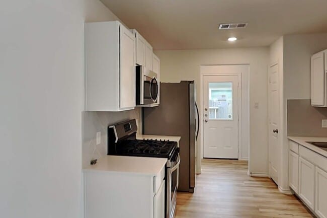 Building Photo - 18727 Faustina Way