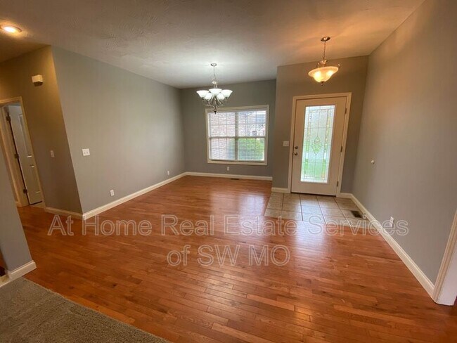 Foto del edificio - 3279 W Camino Alto St