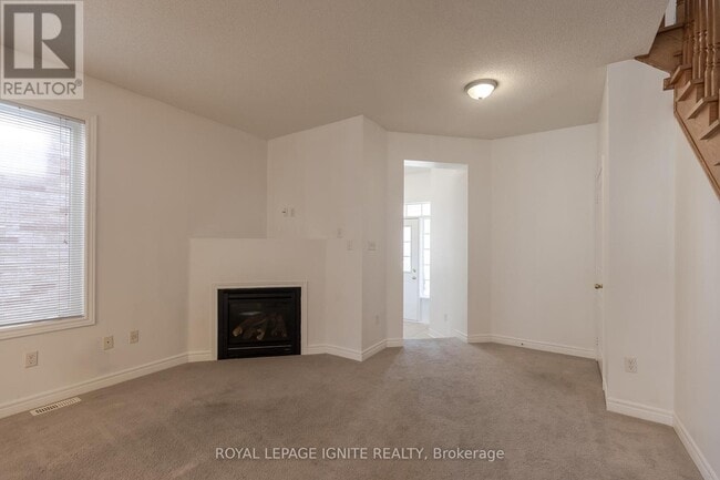 Building Photo - 5402 Bellaggio Crescent