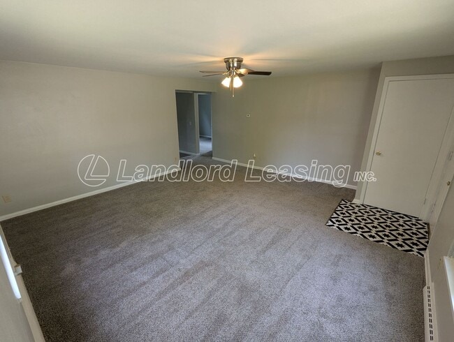 Building Photo - Spacious 4 Bedroom Home in Vermilion Near ...