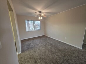 Interior Photo - Summit Crest