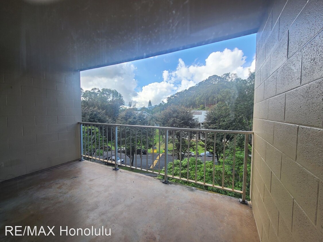 Foto principal - 2 br, 1 bath House - 95-273 Waikalani Dr #...