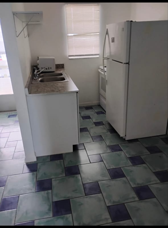 Building Photo - 702 N L St