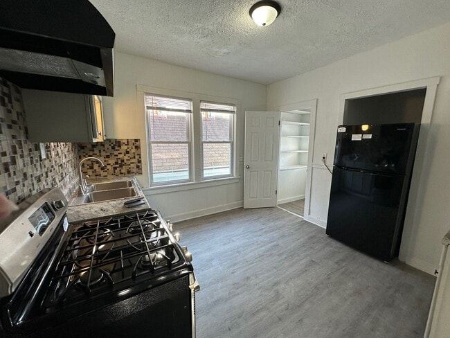 Foto del edificio - 3069 N 29th St