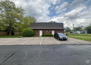 Building Photo - 3415 Hines Rd