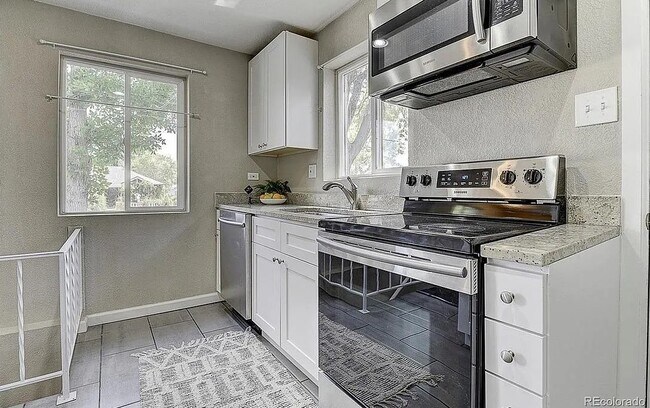 Foto del edificio - 815 S Eliot St