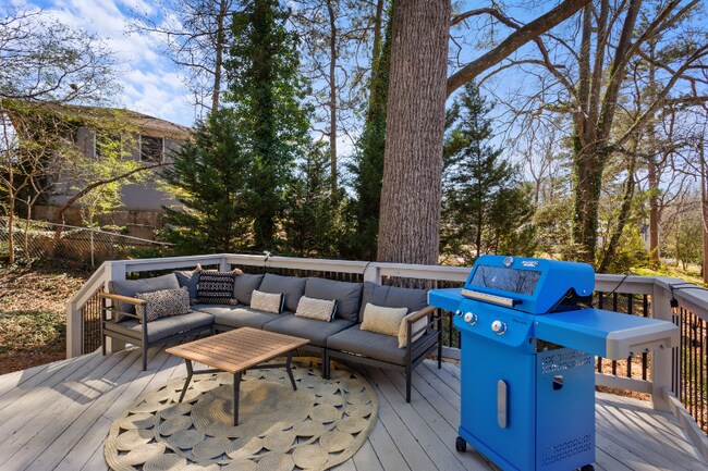 Foto del edificio - 3177 Beech Dr