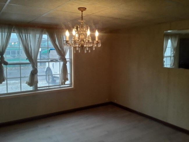 Building Photo - 5 bedroom in Scranton PA 18505