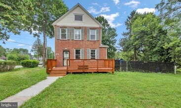 Building Photo - 201 Church Ln