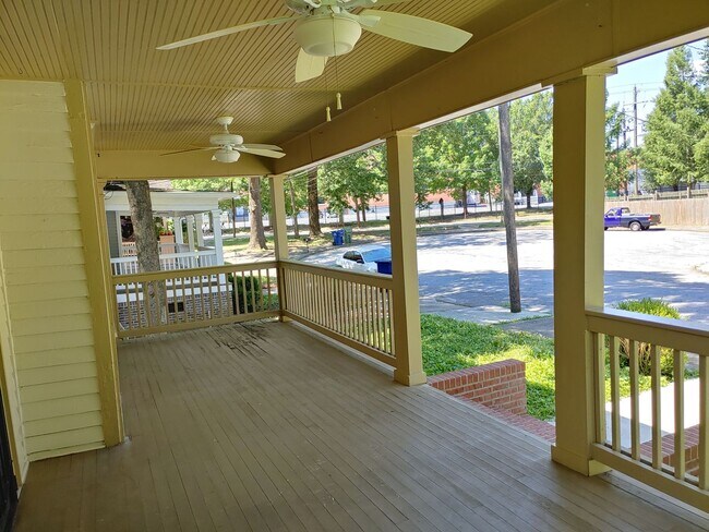 Building Photo - Voted Best Place to Live by AtlantaCube Ma...