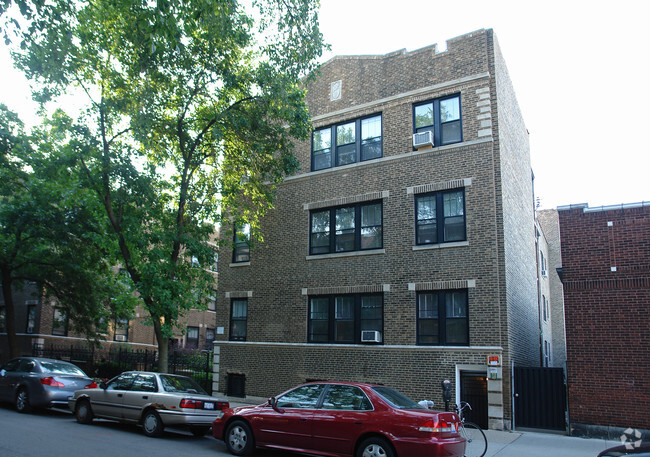 Building Photo - Lakeview East