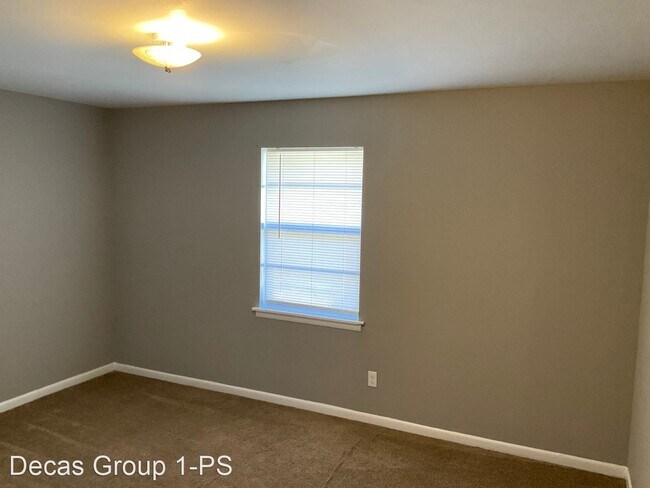 Foto del edificio - 2 br, 1.5 bath House - 841 Old Trail Rd.