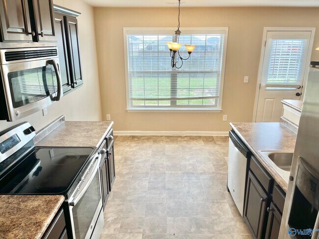 Building Photo - 157 Walkers Hill Rd