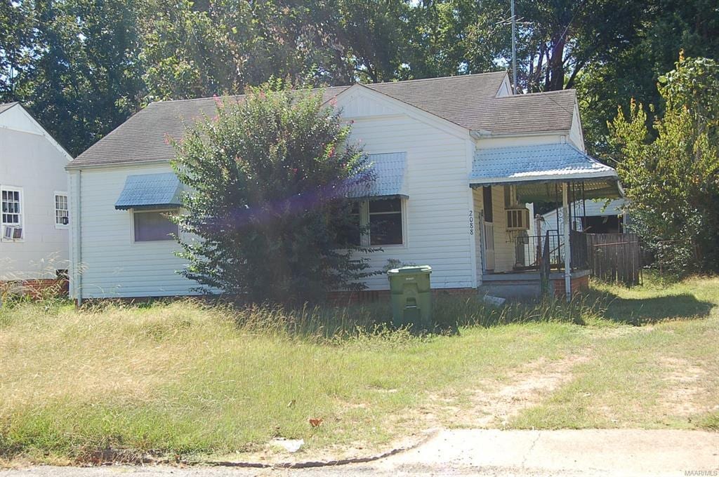 Building Photo - 2088 Midway St