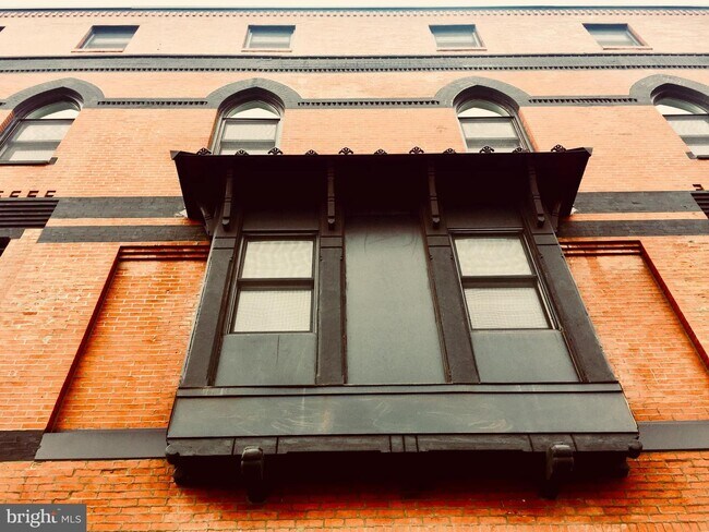 Building Photo - 1800 Ridge Ave