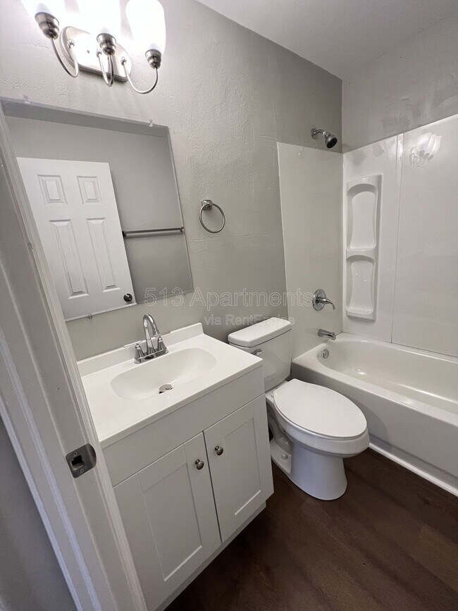 Foto del edificio - 524 Rockdale Ave