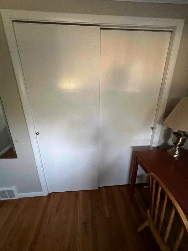 Foto del edificio - 240 Greenaway Dr