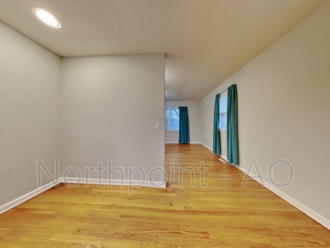 Building Photo - 116 NE 102nd Terrace