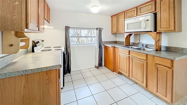 Building Photo - 5110 Old Cheney Hwy