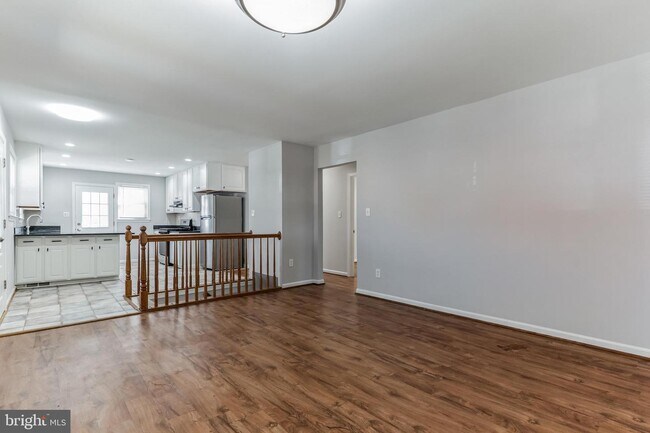 Building Photo - 6414 Winnepeg Rd