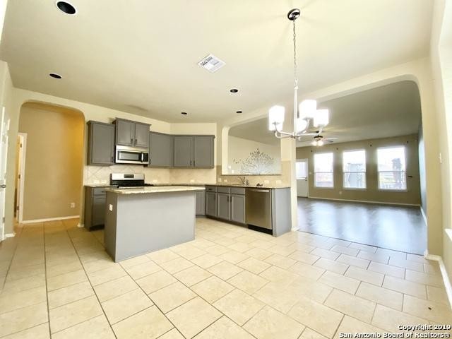 Building Photo - 12121 Huisache