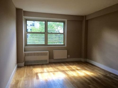 Building Photo - 80 Riverdale Ave