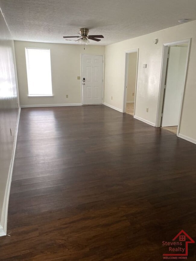 Building Photo - 155 Dogwood Pointe Dr