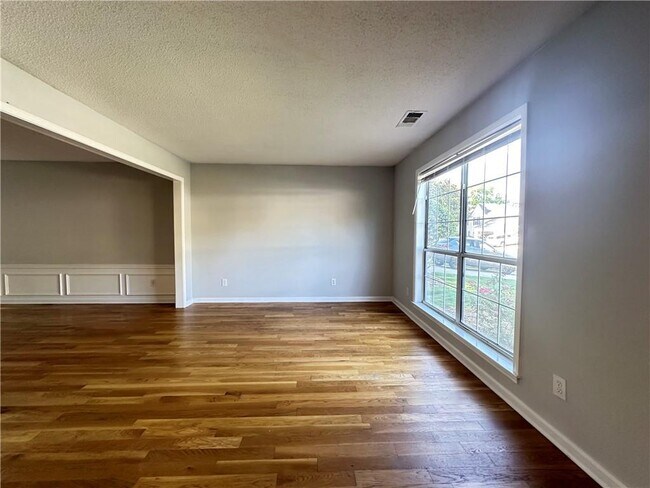 Foto del edificio - 11900 Carriage Park Ln