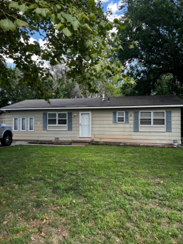 Primary Photo - 3526 S Downtain St