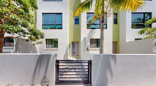 Foto del edificio - 931 Arlington Ave N