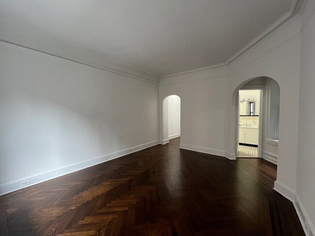 Foto del edificio - 166 W 72nd St