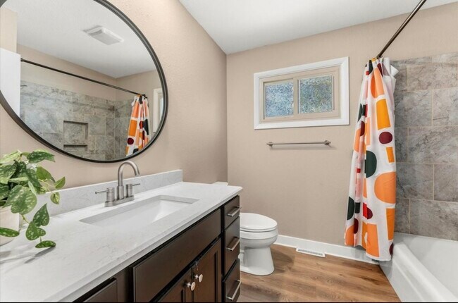 Foto del edificio - 408 Weathering Dr